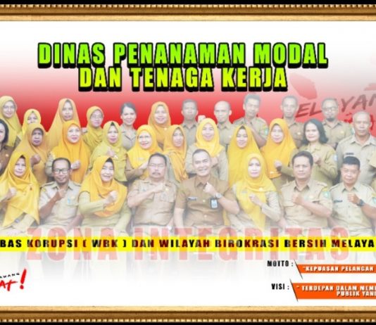 Foto Bersama Kadis PMTK beserta ASN
