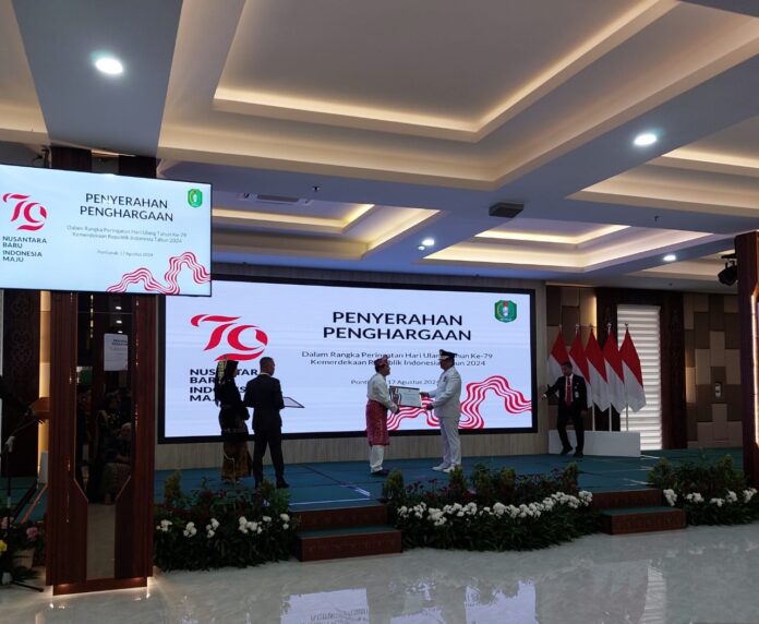 foto kadis penghargaan 2